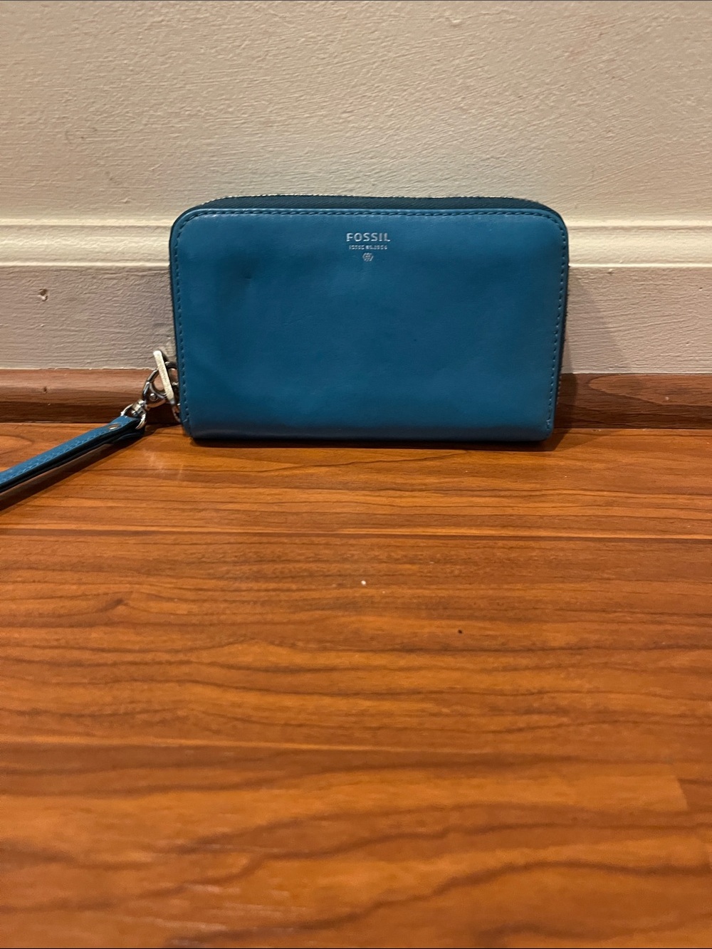 Fossil Blue Leather Wristlet Clutch
